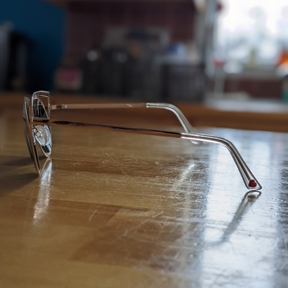 Betsey Johnson Sunglasses - Picture 2 of 3